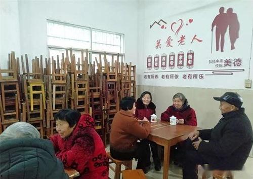 成为首富后衣锦还乡,衣锦还乡的传奇归来  第2张